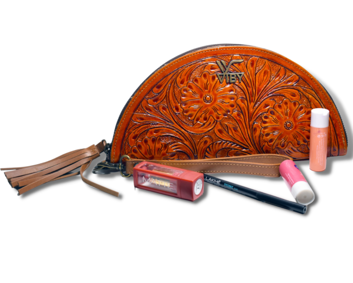 "Vintage Boho Halfmoon Wristlet - Perfect for Modern Western Style" - Image 5