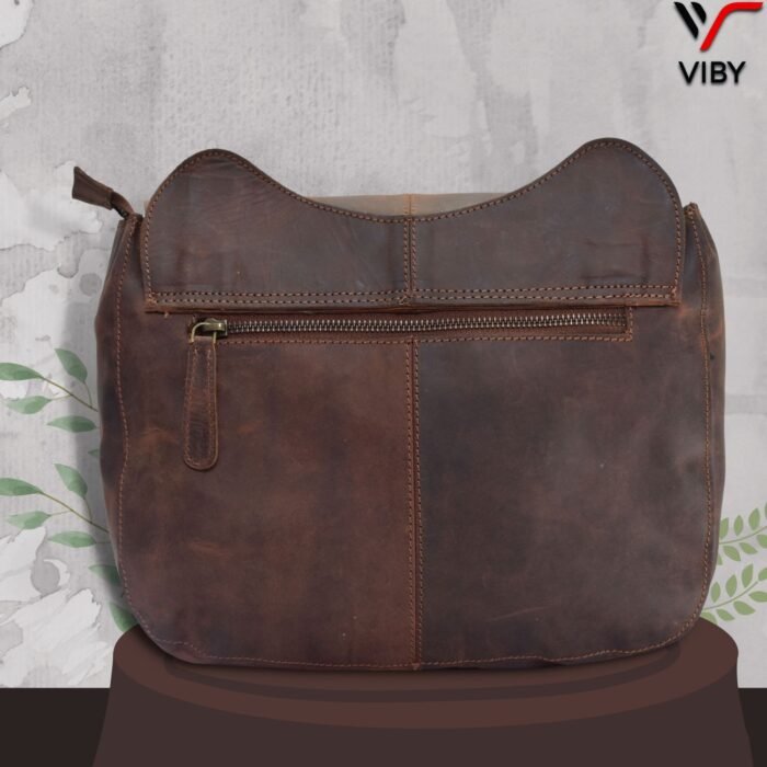 Viby Women's Vintage Genuine Vintage Hunter Leather Cross-body Sling Bag - Image 4