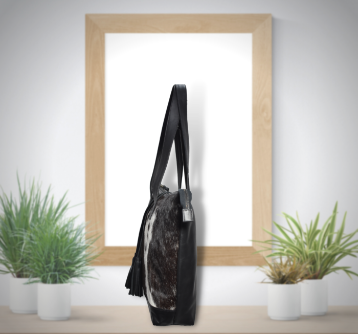 "Stylish Leather Tote Bag with Tassel - Perfect Gift for Her" - Image 5